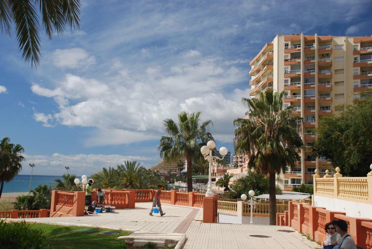 Cozy Apartment With First Line Seaview In Perfect Location, Near The Marina Benalmadena Luaran gambar