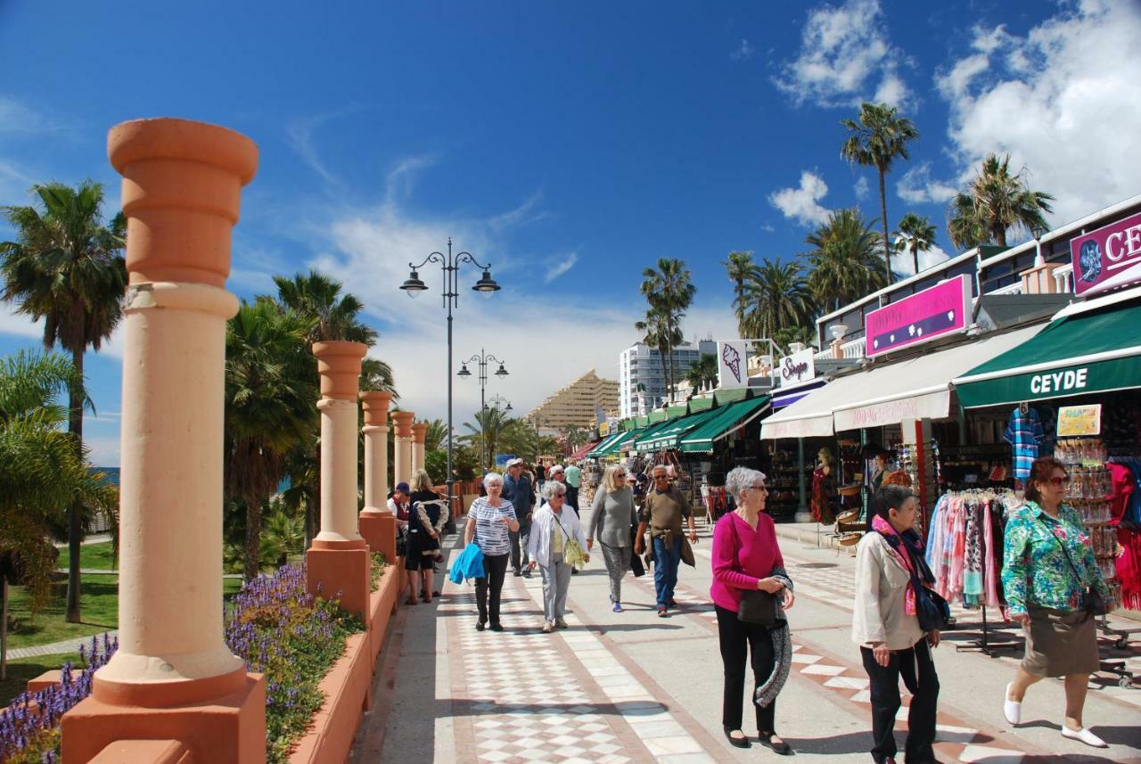 Cozy Apartment With First Line Seaview In Perfect Location, Near The Marina Benalmadena Luaran gambar