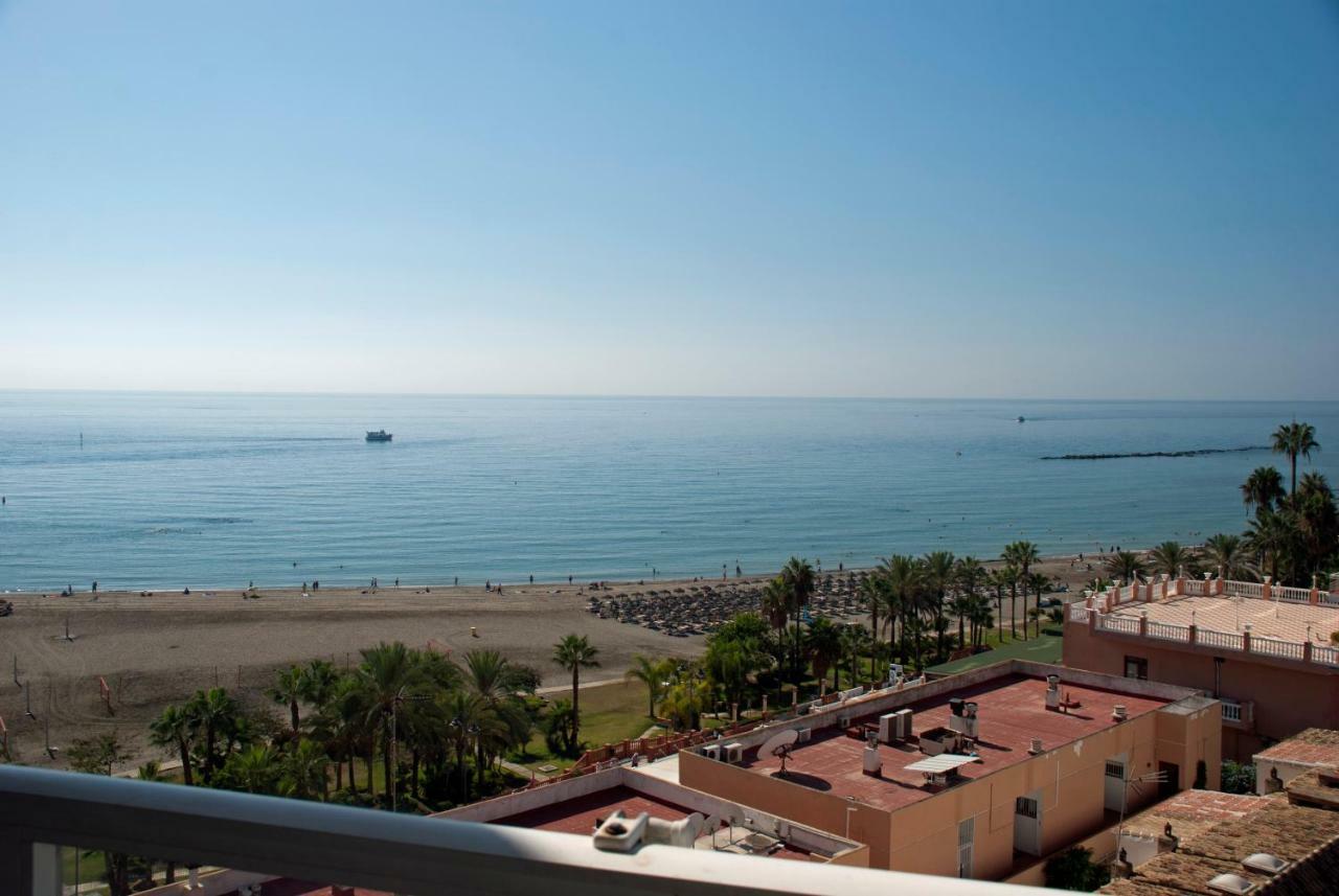 Cozy Apartment With First Line Seaview In Perfect Location, Near The Marina Benalmadena Luaran gambar
